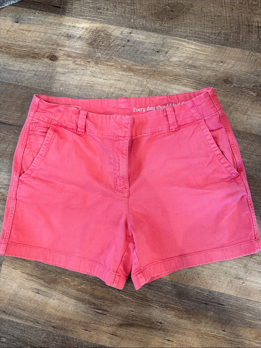 Vineyard Vines Coral Red Women's Casual Shorts